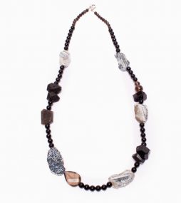 Brilliant long necklace artistically constructed, consisting of multi gemstones in Quartz, black Tourmaline, Agate & Onyx